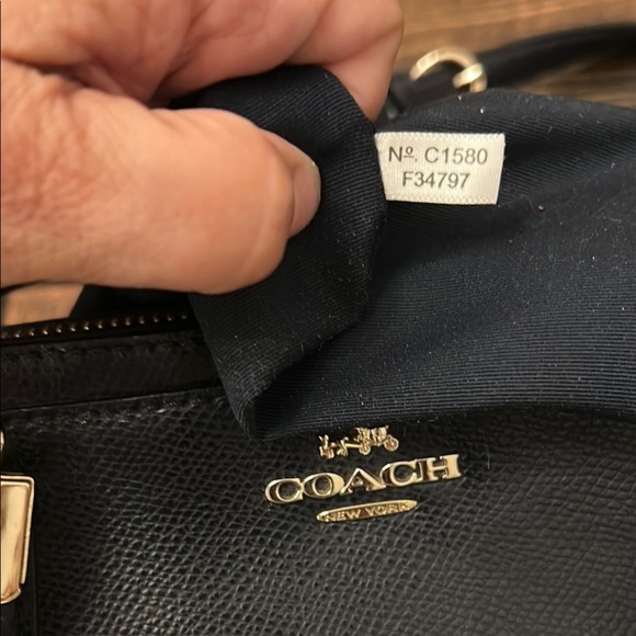 Coach Blue Shoulder Bag with Structured Elegance - Picture 9 of 15